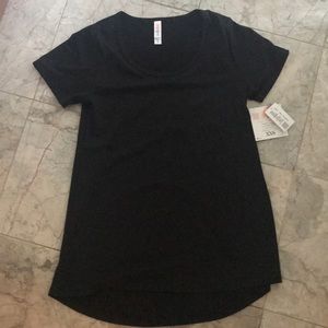 LuLaRoe XXS Black Classic Tee